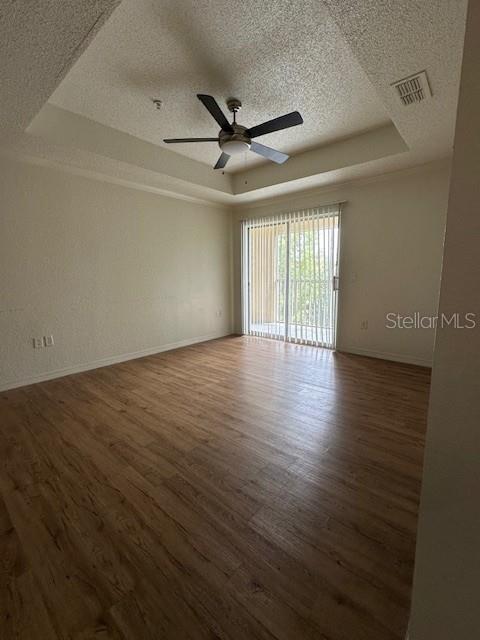Building Photo - 18001 Richmond Pl Dr