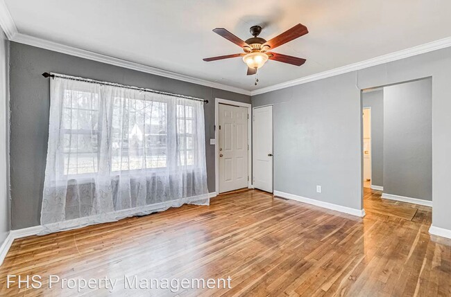 Foto del edificio - 3 br, 1 bath House - 700 S Fairway