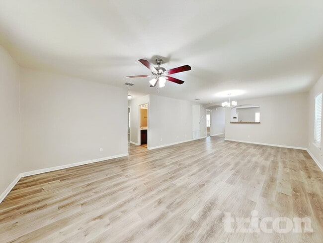 Building Photo - 5118 Badland Beacon