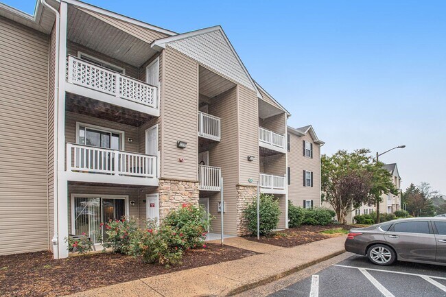Foto del edificio - 3BD 2BA condo In Stafford, VA