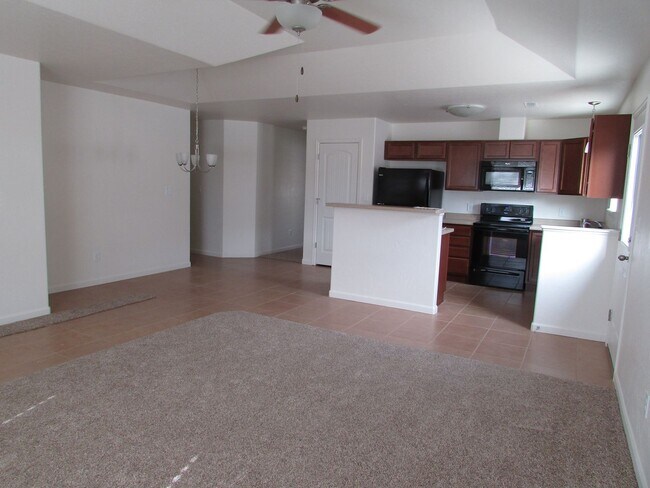 Foto del edificio - 2456 Hannah Ln