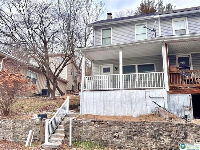 Building Photo - 207 Spring St