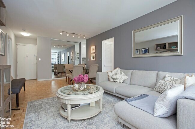 Foto del edificio - 171 E 84th St
