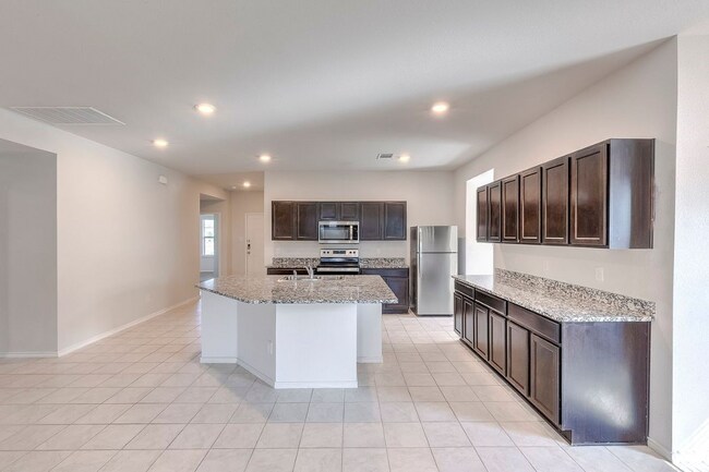 Foto del edificio - 4003 Arafel Ln