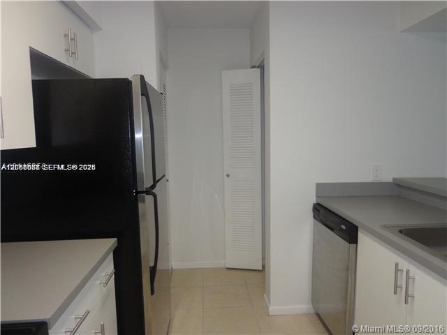 Foto del edificio - 540 S Park Rd