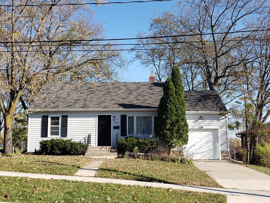 Primary Photo - 119 Flint St