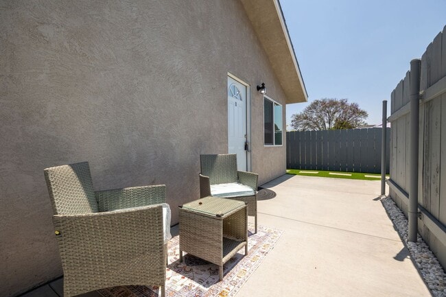 Building Photo - Cozy brand new 2bed/1bath now available in...