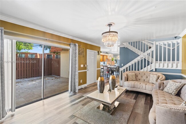 Foto del edificio - 1600 Coral Ave