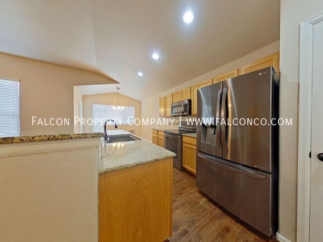 Foto del edificio - 6070 San Mateo Dr