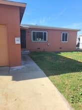 Building Photo - 804 S Gregory St