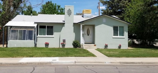 Building Photo - 512 E Hopi St Building Photo - 512 E Hopi St