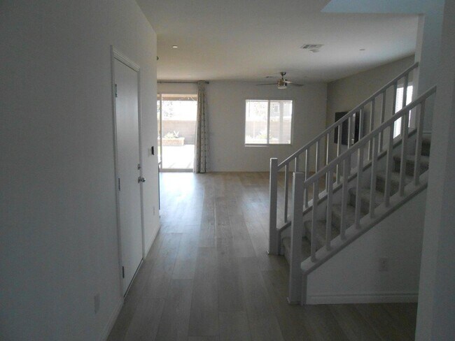 Building Photo - Beautiful Spacious Home in Henderson