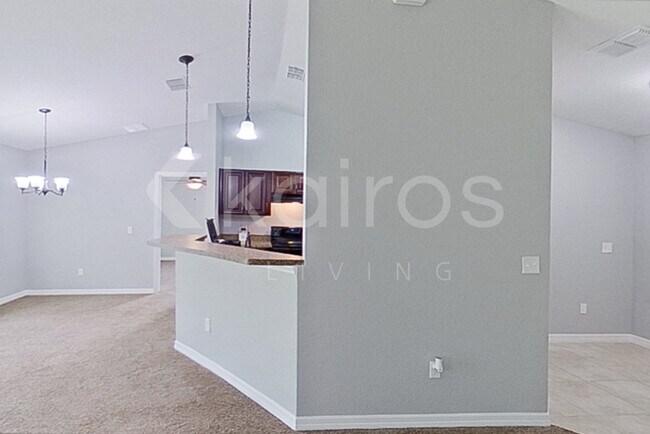 Building Photo - 5623 NW 55th Ave