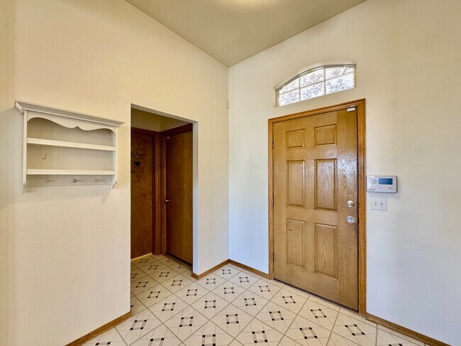 Foto del edificio - 8221 Greer Way