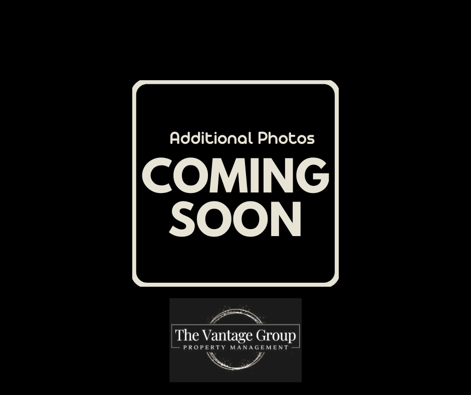 Building Photo - 1006 Canberra Pl