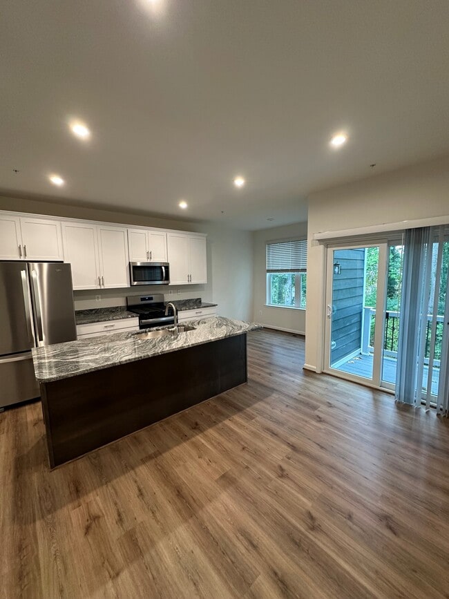 Foto del edificio - 1104 Thomas Trl