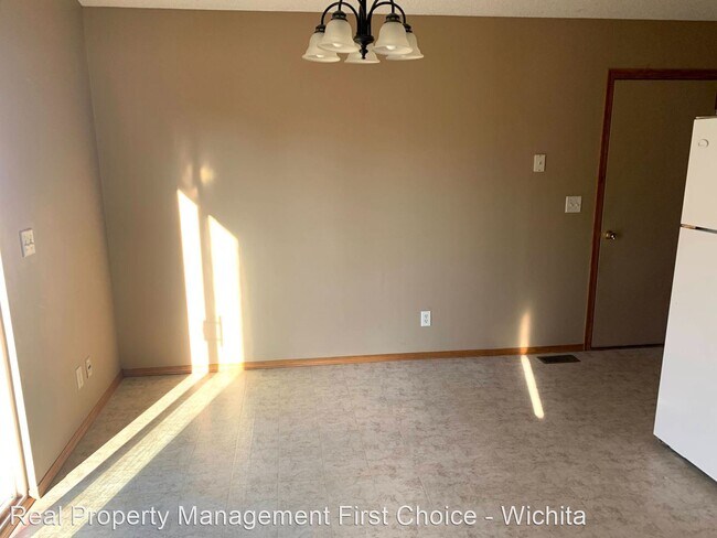 Building Photo - 4 br, 2 bath House - 8923 W Meadow Park St.