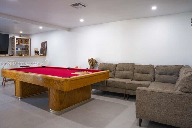 Foto del edificio - 8281 SW 205th St