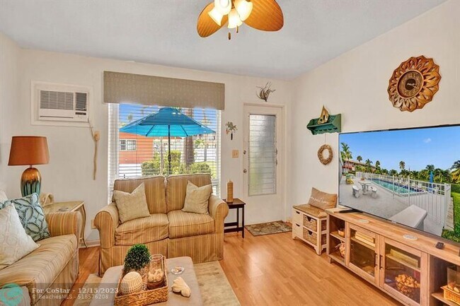 Foto del edificio - 3212 SE 8th St