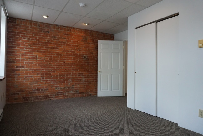 Foto del edificio - 510 S Court St