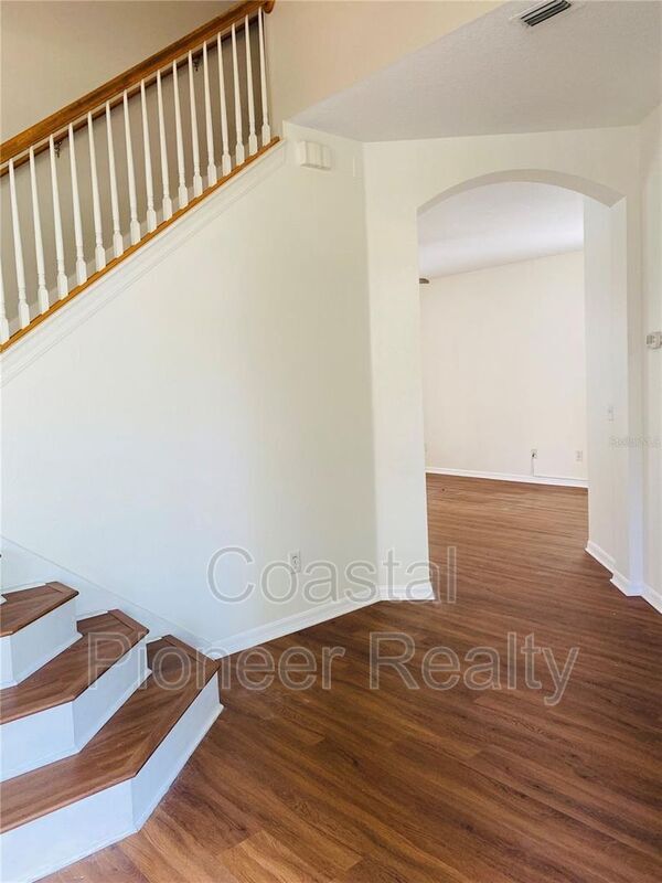 Building Photo - 11113 Avery Oaks Dr