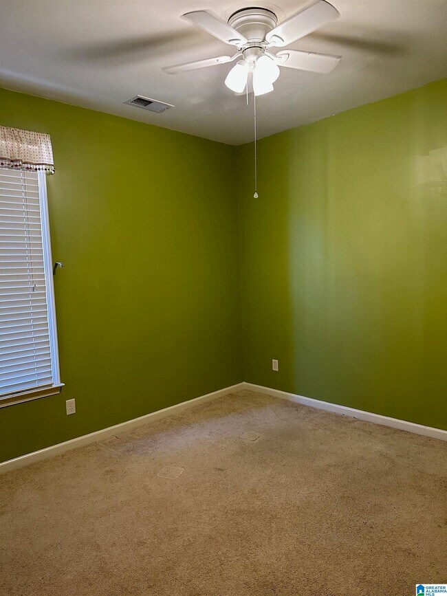 Building Photo - 2335 Abbeyglen Cir