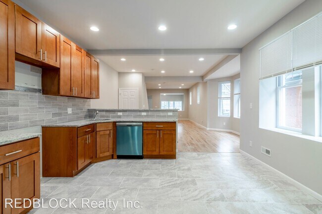 Building Photo - 4 br, 2.5 bath House - 1507 W Nedro Avenue