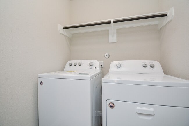 Foto del edificio - 24623 Signorelli Way