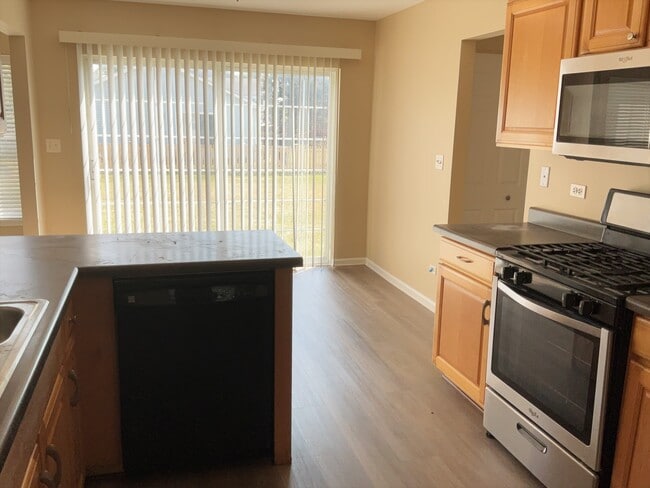 Building Photo - 1844 Courtwright Dr