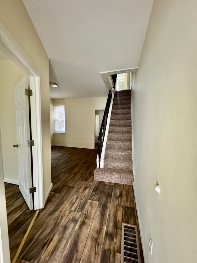 Foto principal - 540 N Wanamaker St