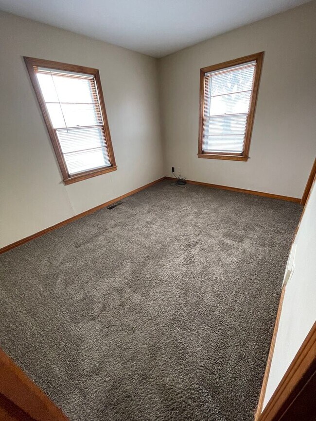 Foto del edificio - 2 Bedroom, 1 Bathroom House with attached single garage