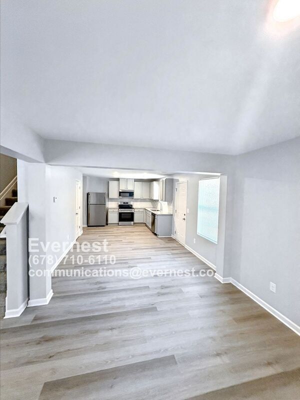 Foto del edificio - 75 Heyman Dr