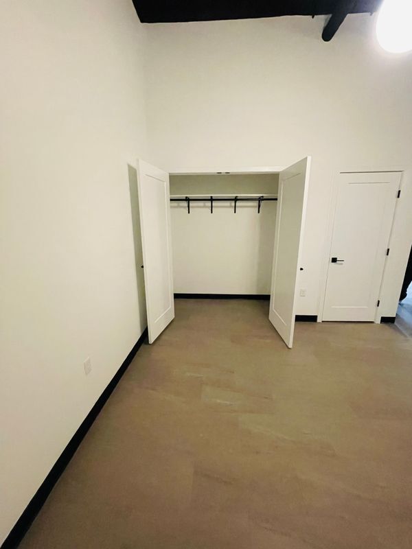 Building Photo - 480 Myrtle St