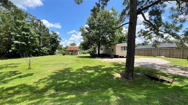 Foto del edificio - 25126 Faraway Ln