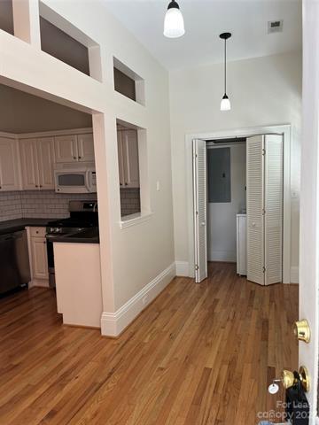 Foto del edificio - 2114 Crescent Ave