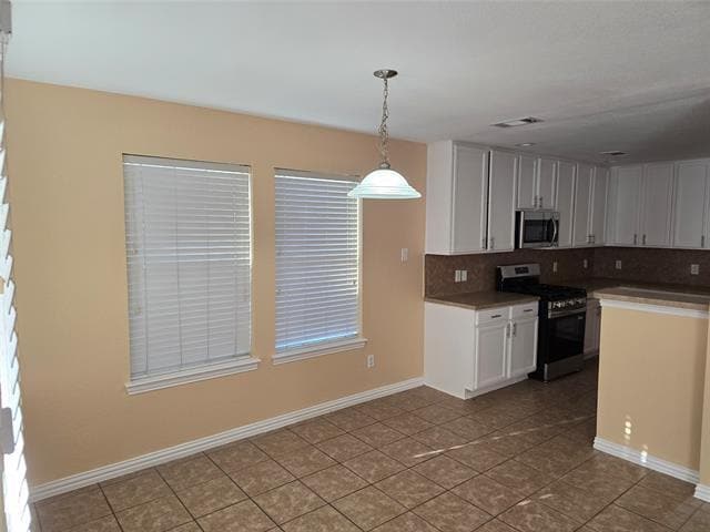 Foto del edificio - 224 Bluefinch Dr