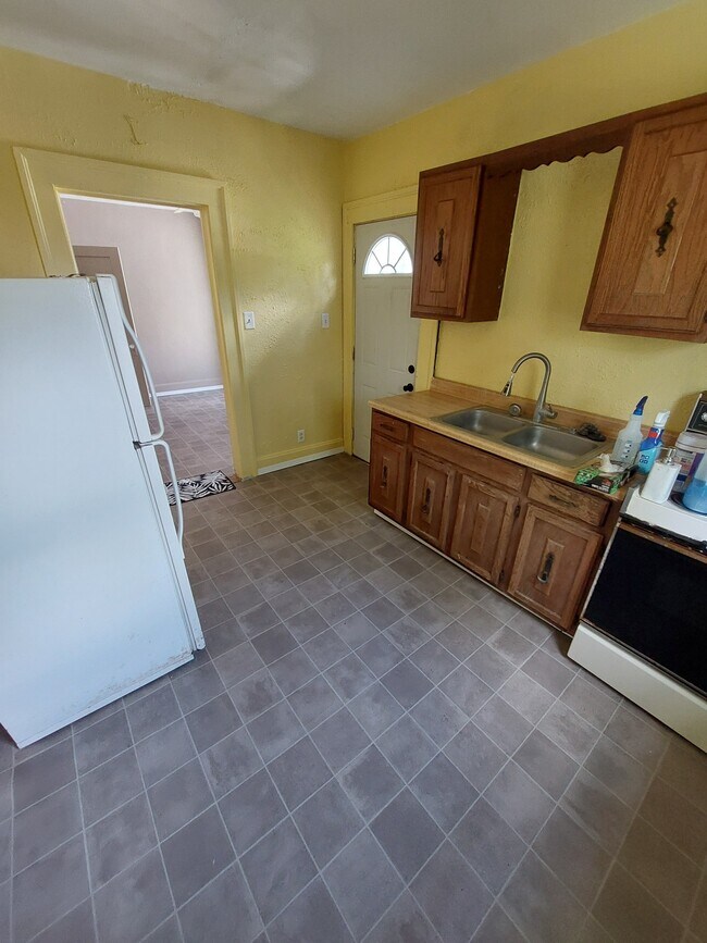 Vestíbulo - 1242 S 5th St