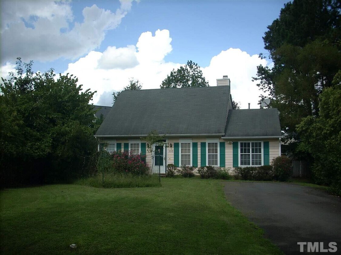 Primary Photo - 103 Ascot Pl