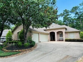Building Photo - 2814 N Strathford Ln