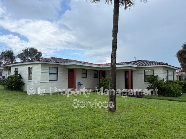 Building Photo - 195 Cardinal Dr