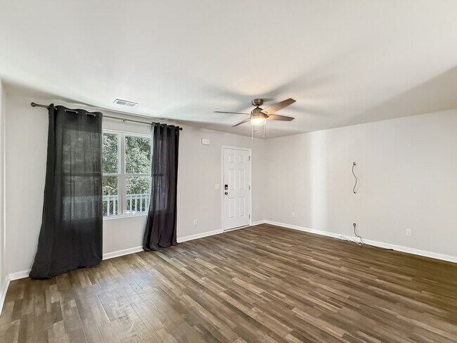 Building Photo - 140 Palmetto Breeze Cir