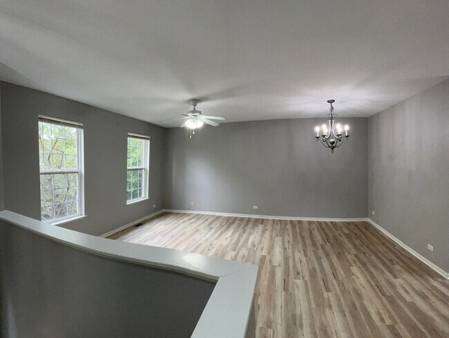 Building Photo - 117 Willey St