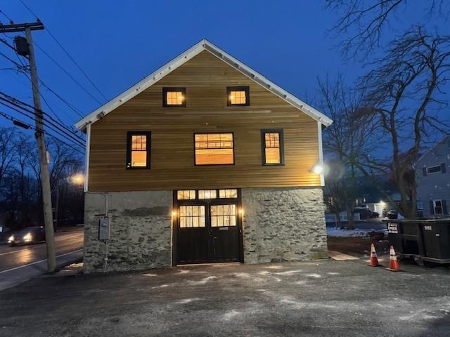 Primary Photo - 520 Oaklawn Ave