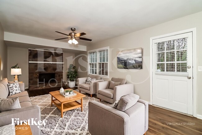 Building Photo - 1570 Sprayberry Dr