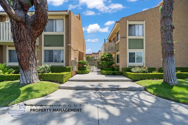 Building Photo - Pinecrest Apartments