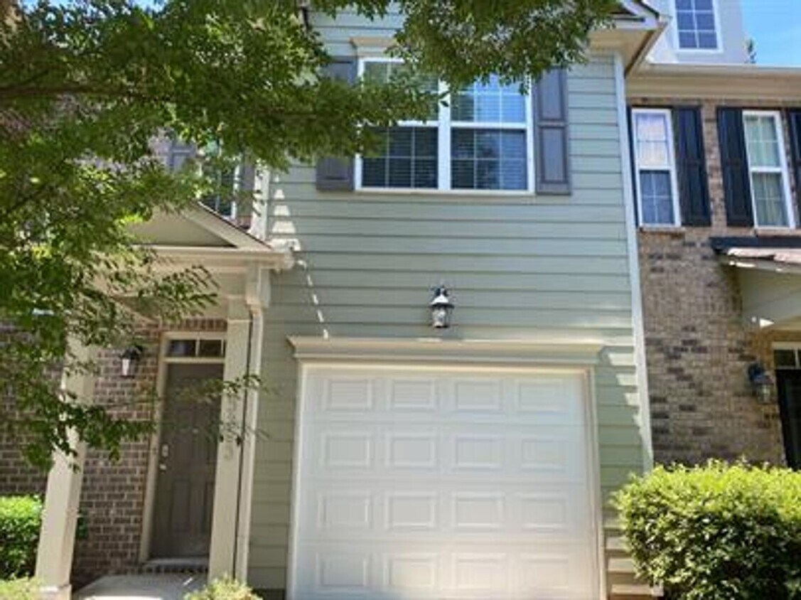 3333 Thornbridge Dr Unit 3333, Powder Springs, GA 30127 Room for Rent in Powder Springs, GA