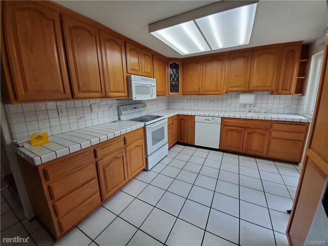 Foto del edificio - 22245 James Alan Cir