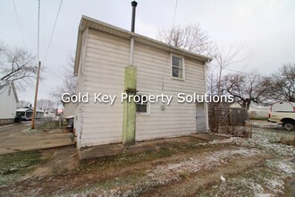 Building Photo - 2930 Fletcher St