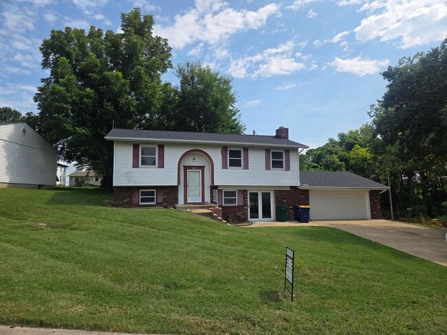 Building Photo - 4BR-2BA Single Family Rental Home - Washington MO 63090