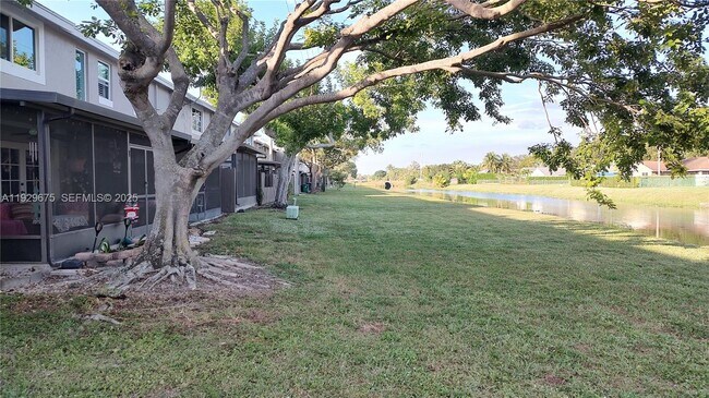 Foto del edificio - 5100 SW 121st Ave